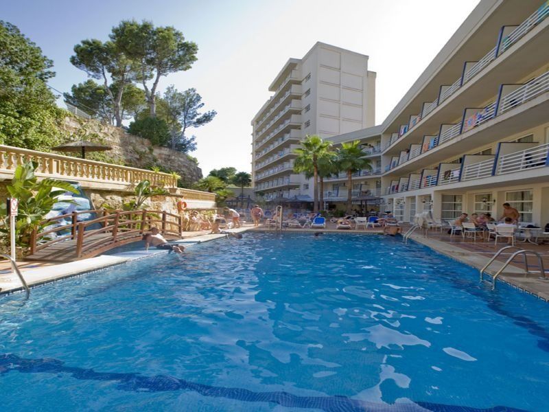 Globales Palace Hotel 4*