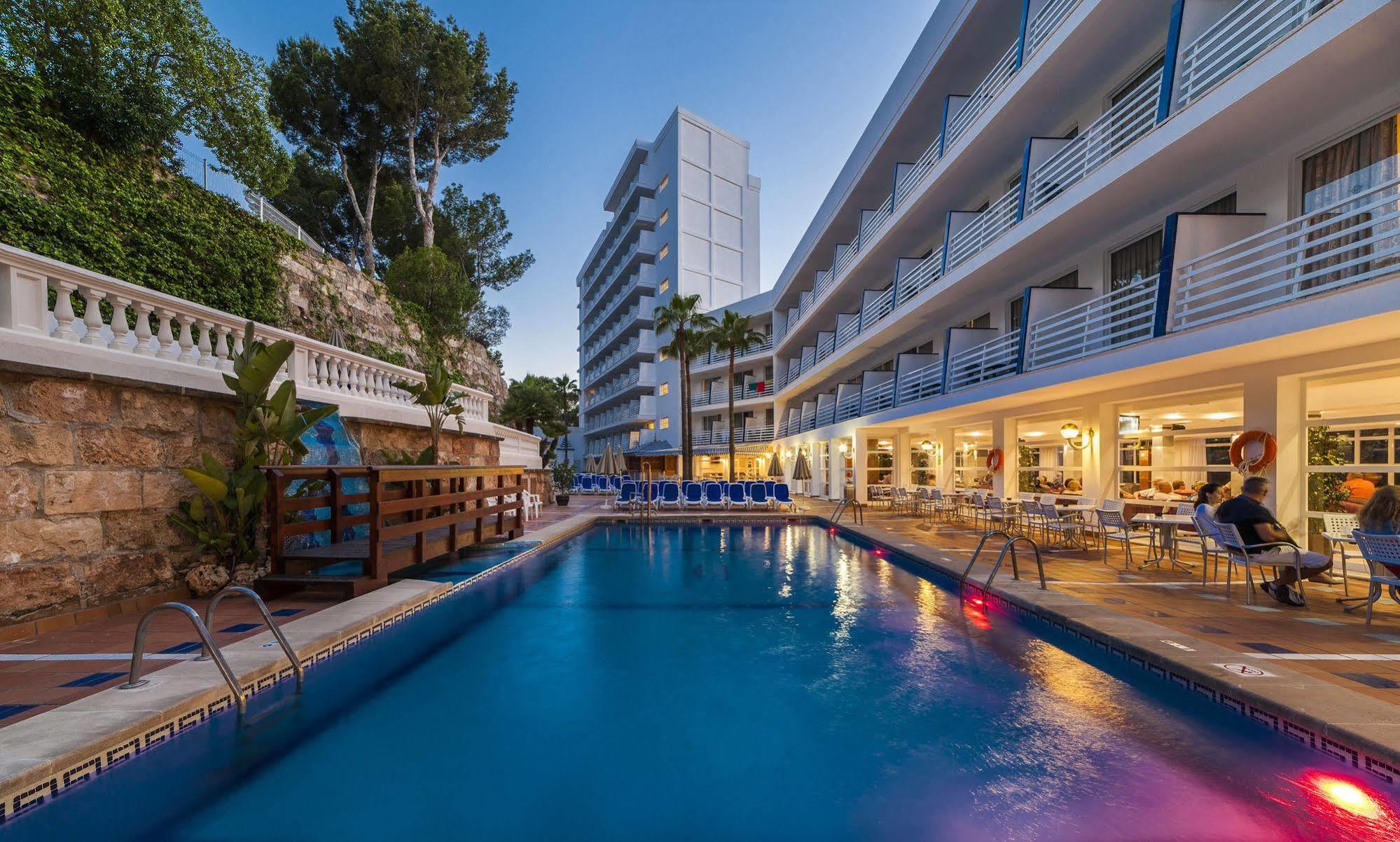 Hotel Globales Palace 4*